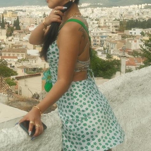 Princess Polly Celena Mini Dress Green Floral - Picture 2 of 4